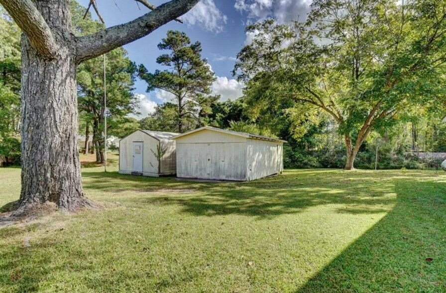 More Photos Of 4530 Shoulders Hill Rd, Suffolk Medical For Sale