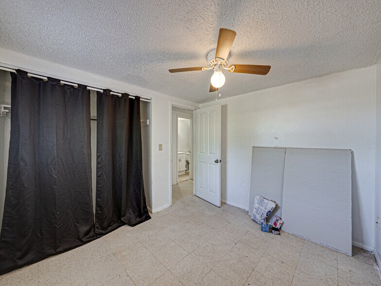 More Photos Of 38230 Roosevelt Ave, Dade City Apartments For Sale