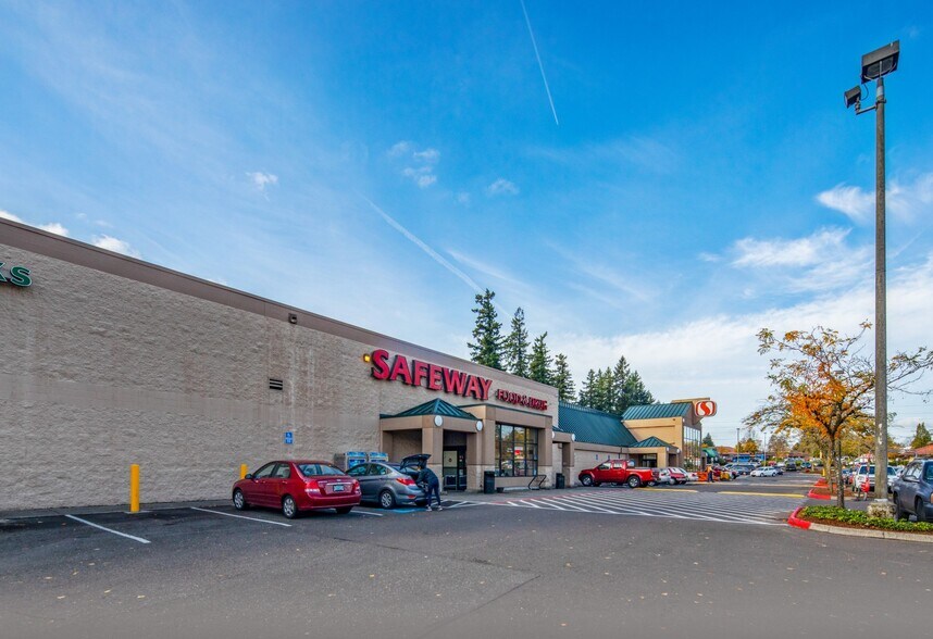 More Photos Of 881-1001 SW Highland Dr, Gresham Unknown For Lease