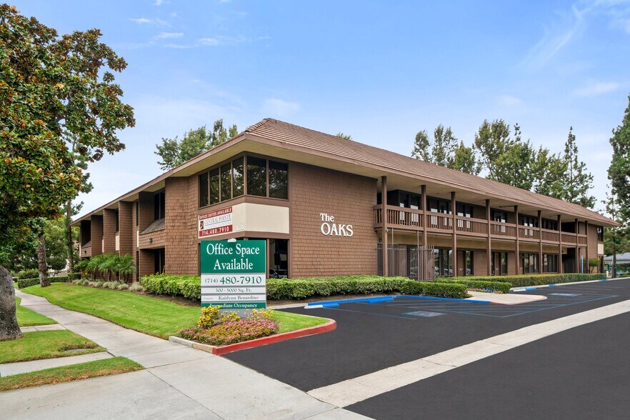 Primary Photo Of 1633 E 4th St, Santa Ana Office For Lease
