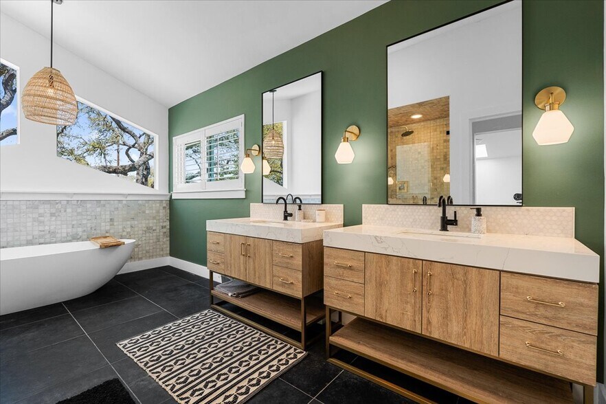 More Photos Of 14519 Fitzhugh Rd, Austin Specialty For Sale