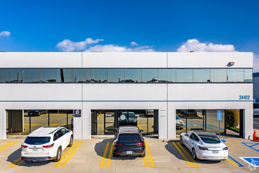 More Photos Of 24412 S Main St, Carson Light Manufacturing For Lease