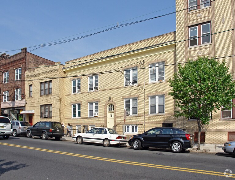 More Photos Of 340 Anderson Ave, Cliffside Park Apartments For Sale
