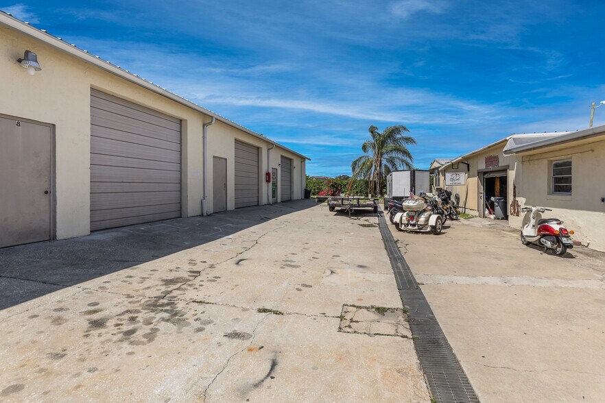 More Photos Of 3545 Recker Hwy, Winter Haven Warehouse For Sale