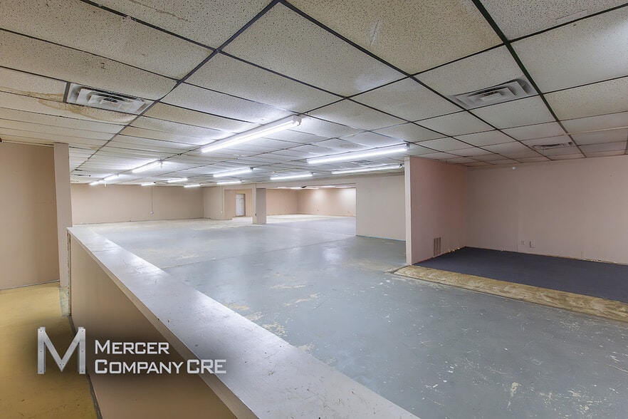 More Photos Of 440-460 N Rockwell Ave, Oklahoma City Unknown For Lease