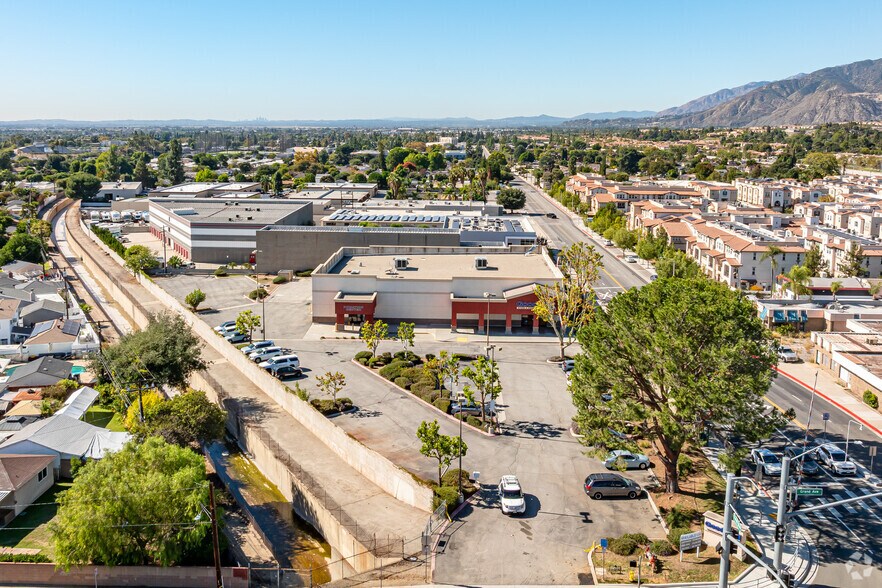 More Photos Of 526 W Foothill Blvd, Glendora Drugstore For Sale