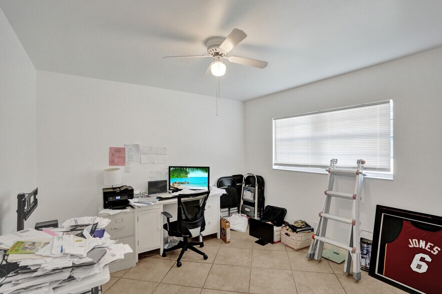 More Photos Of 5706-5708 Lincoln St, Hollywood Multifamily For Sale