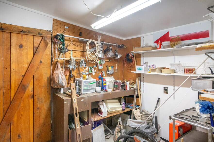 More Photos Of 4940 Tennessee Ave, Chloride Convenience Store For Sale