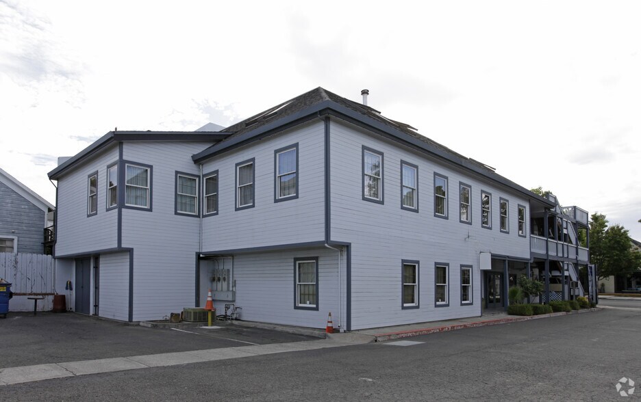 More Photos Of 321 1st St, Benicia Medical For Lease