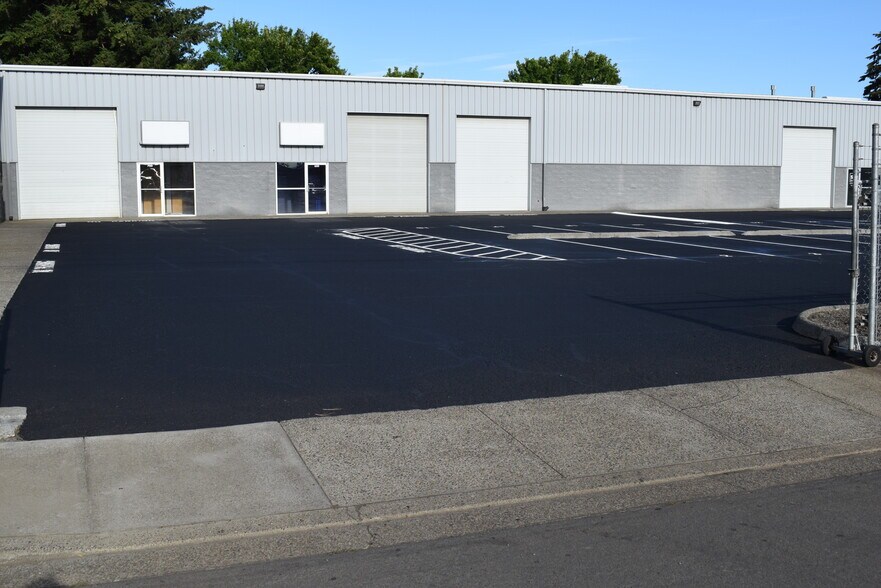 More Photos Of 1414 SE 18th Ave, Hillsboro Warehouse For Lease