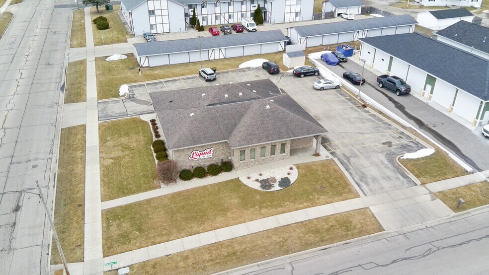 Primary Photo Of 1305 Excalibur Dr, Janesville Office For Sale