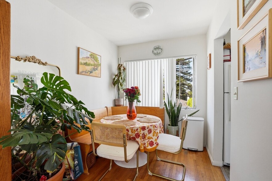 More Photos Of 428-438 Rosemont St, La Jolla Apartments For Sale