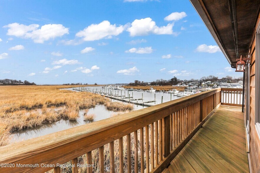 More Photos Of 520 Amboy, Keyport Marina For Sale