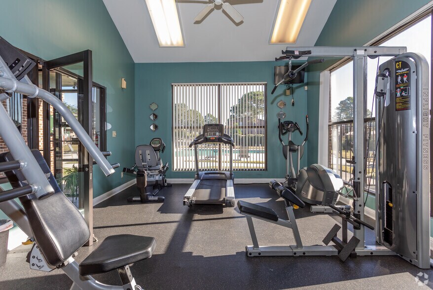 More Photos Of 29 Briar Cir, Fayetteville Apartments For Sale