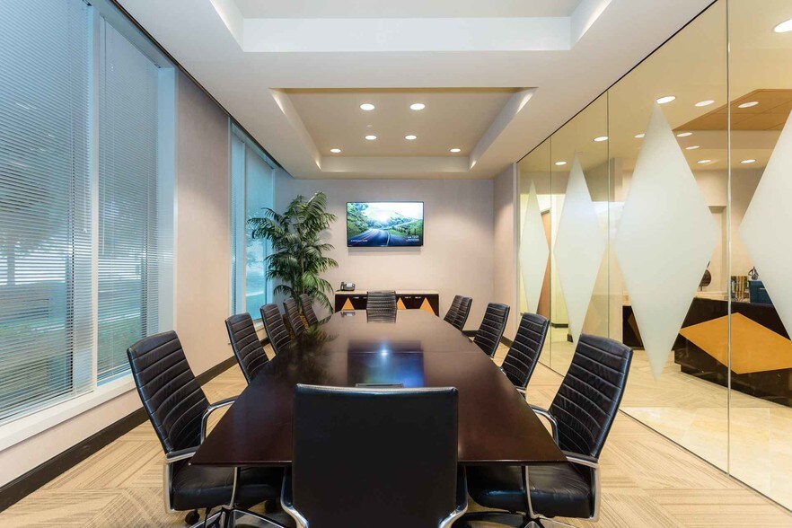 More Photos Of 11175 Cicero Dr, Alpharetta Office For Lease