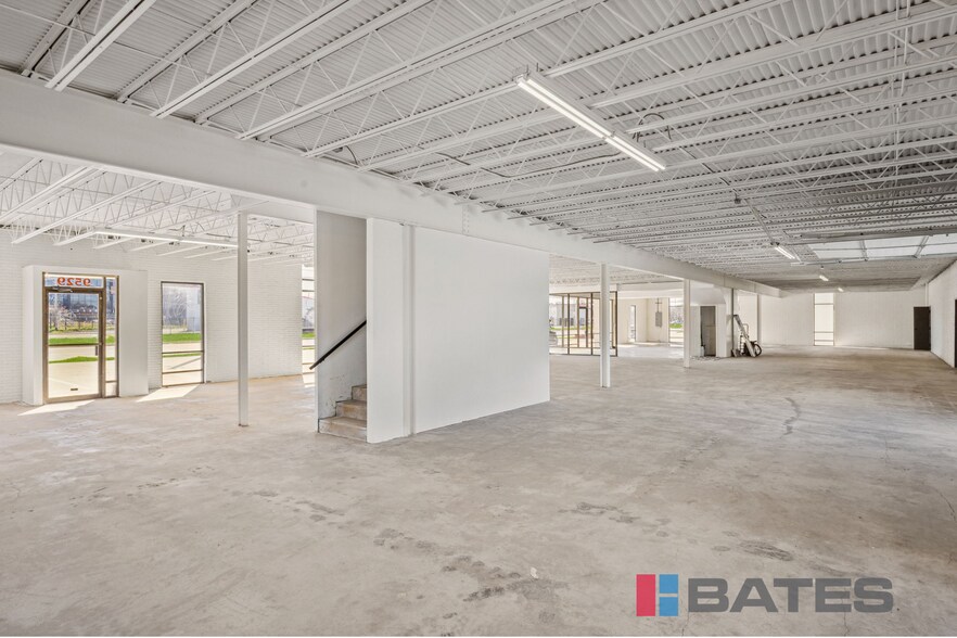 More Photos Of 9525 & 9535 Skillman St, Dallas Showroom For Sale