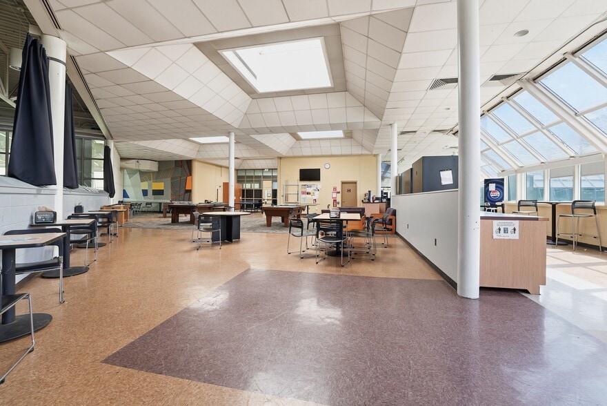 More Photos Of 893 West St, Amherst Schools For Sale