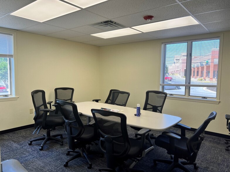 More Photos Of 7701 Timberlake Rd, Lynchburg Storefront For Lease