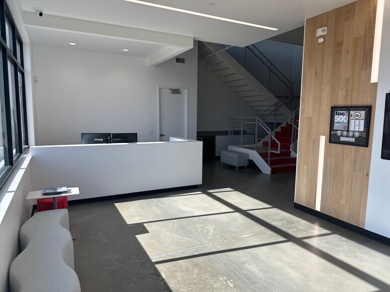 More Photos Of 1808 SW Magazine Rd, Ankeny Office For Sale