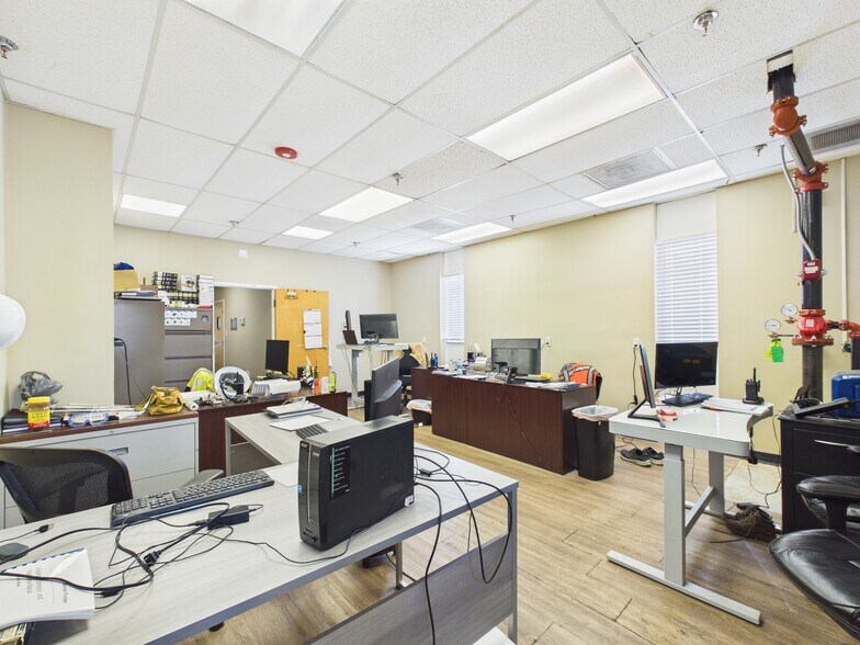 More Photos Of 6906 Dixie St, Columbus Industrial For Sale