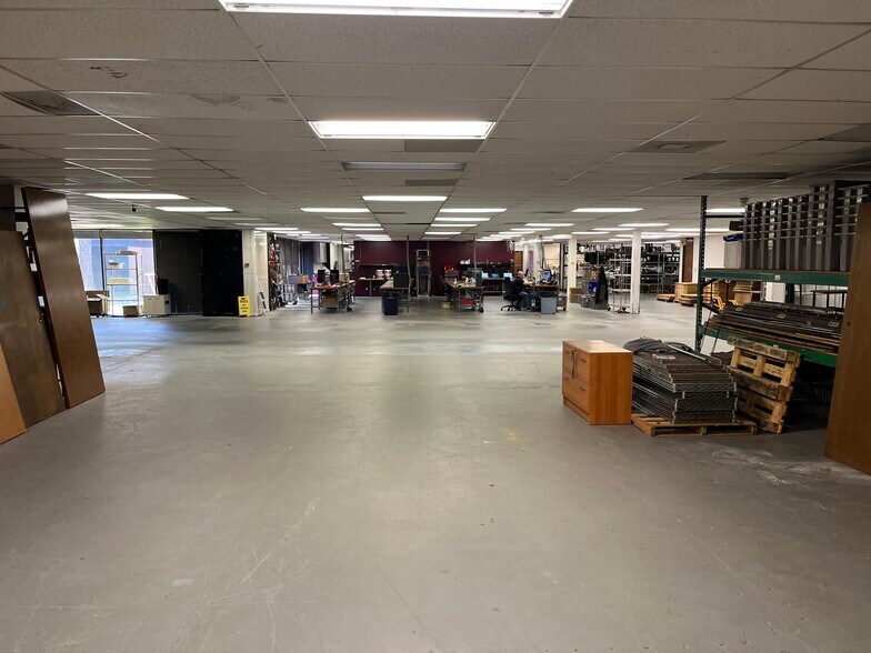 More Photos Of 4851 Keller Springs Rd, Addison Light Distribution For Lease