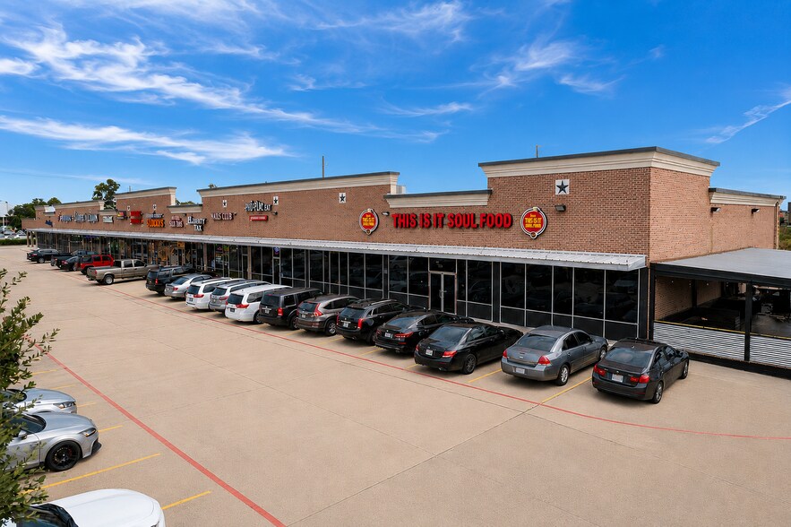 More Photos Of 9441-9451 FM 1960 W, Humble Unknown For Lease