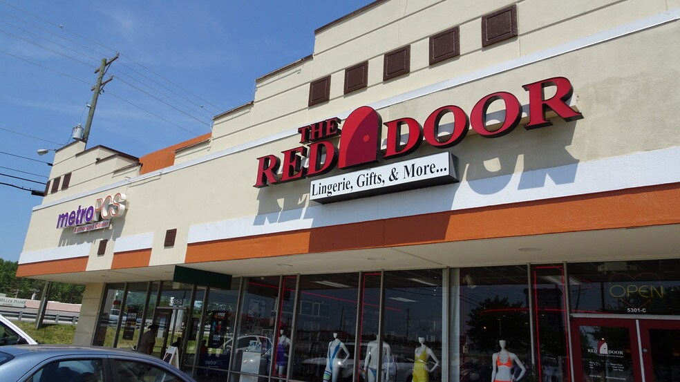 More Photos Of 5301-5323 E Independence Blvd, Charlotte Unknown For Lease