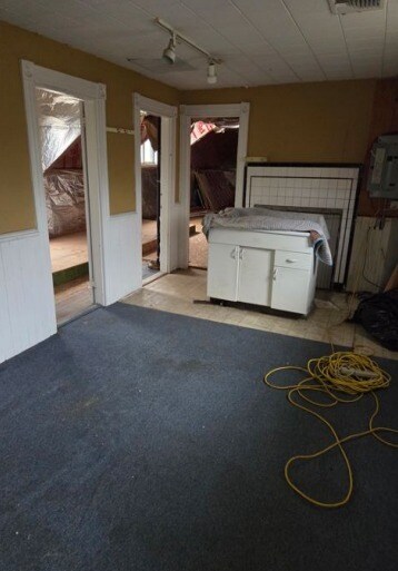 More Photos Of 142 Main St N, Southbury General Retail For Sale