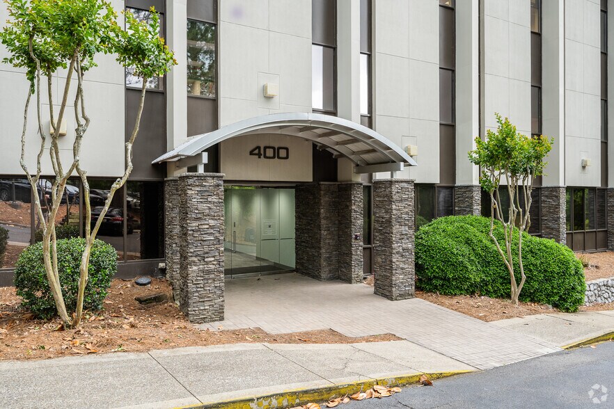 More Photos Of 400 Vestavia Pky, Birmingham Office For Lease