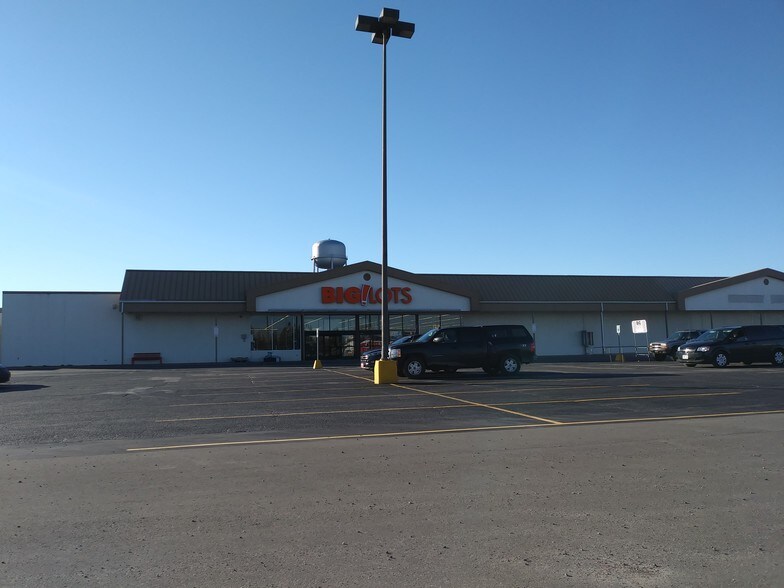 More Photos Of 3396 I 75 Business Spur, Sault Sainte Marie Storefront For Sale