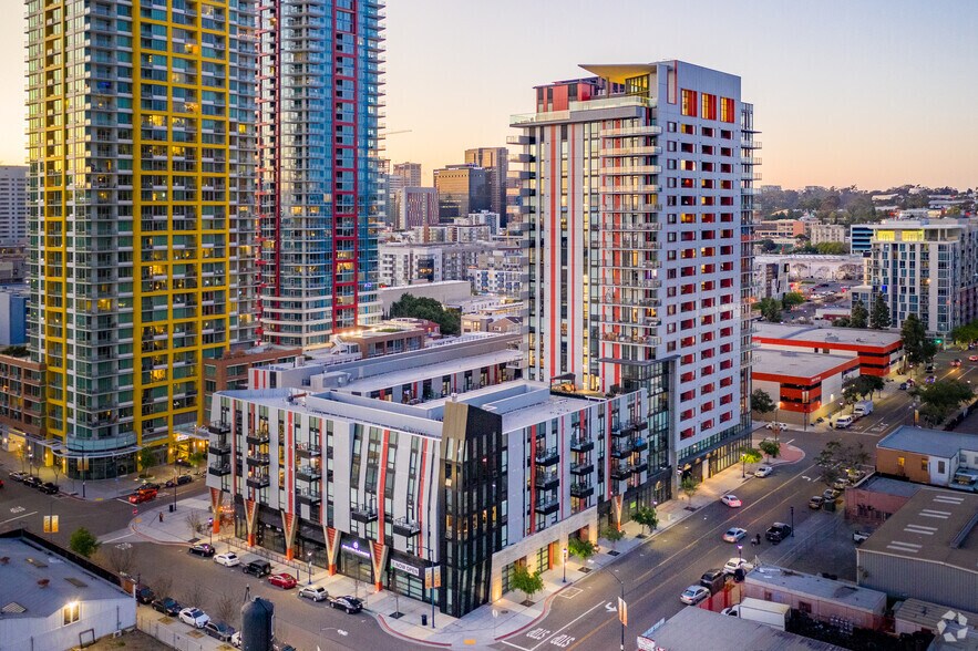 More Photos Of 1501 Island Ave, San Diego Apartments For Lease