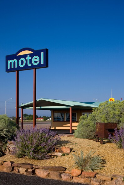 More Photos Of 501 E Historic Route 66, Moriarty Hotel For Sale