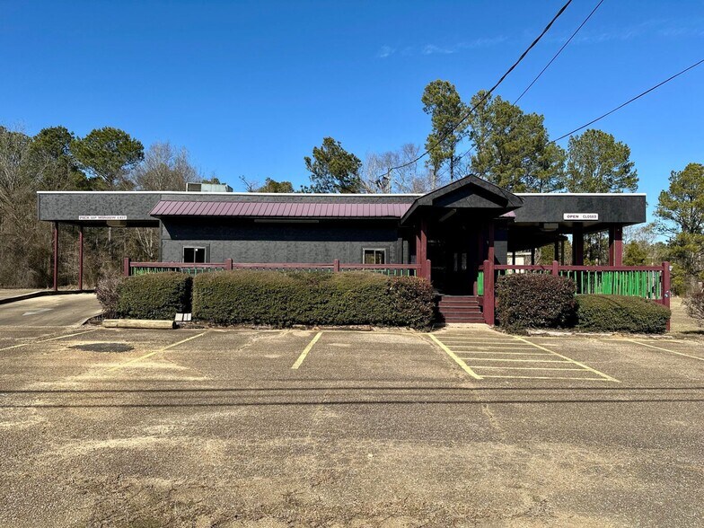 More Photos Of 113 Tuscaloosa Rd, Columbus Restaurant For Lease