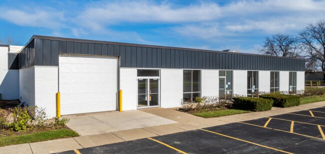 More Photos Of 330 E Route 22, Lake Zurich Warehouse For Sale