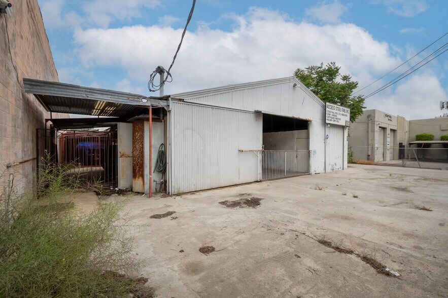 More Photos Of 9900 San Fernando Rd, Pacoima Warehouse For Sale