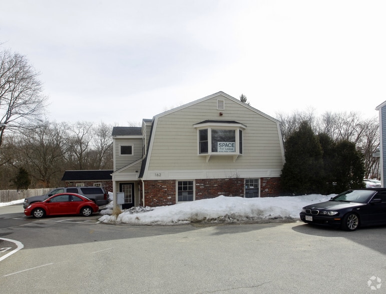 More Photos Of 162 Main St, Wenham Office For Lease