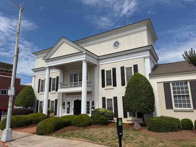 Primary Photo Of 241 3rd St, Macon-Bibb Medical For Lease