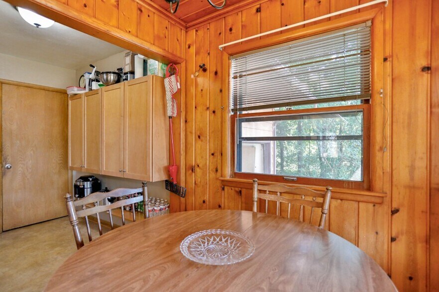 More Photos Of 3914 Weston Ave, Weston Office For Sale
