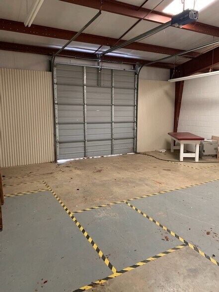 More Photos Of 404 Batesburg Hwy, Saluda Light Distribution For Lease