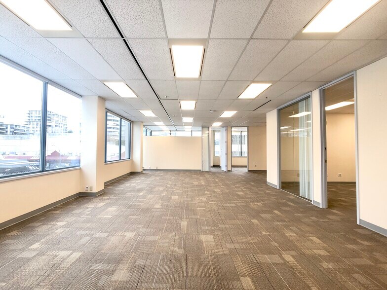 More Photos Of 5811 Cooney Rd, Richmond Office For Lease