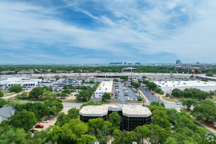 More Photos Of 11130 Jollyville Rd, Austin Office For Lease