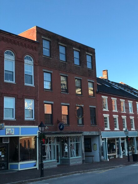 More Photos Of 96 Front St, Bath Storefront Retail Office For Lease