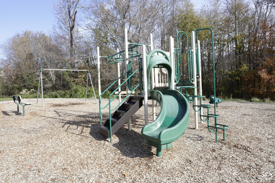 More Photos Of 5600 Salem Run Blvd, Fredericksburg Apartments For Sale