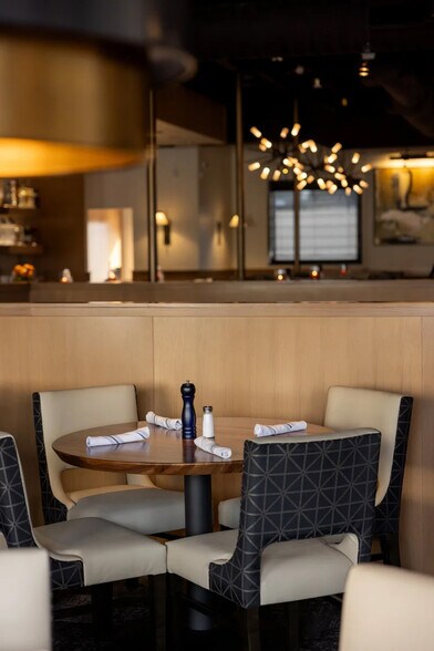 More Photos Of 6823 S Yale Ave, Tulsa Restaurant For Sale