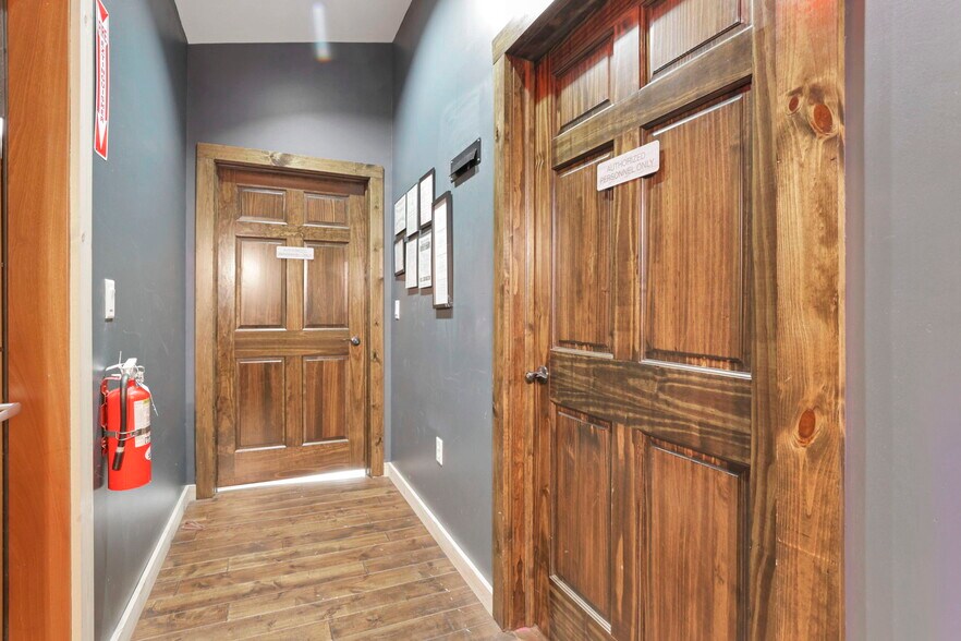 More Photos Of 14675 Zion Rd, Thornville Restaurant For Sale