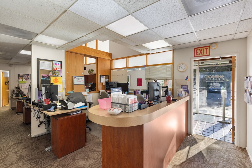 More Photos Of 1665 Esplanade Rd, Chico Medical For Lease