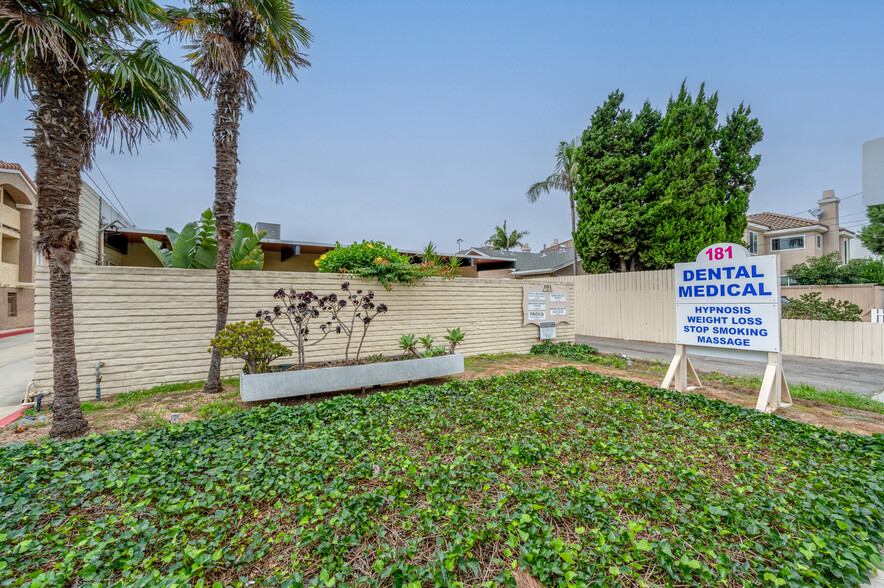 Primary Photo Of 181 E 18th St, Costa Mesa Medical For Lease