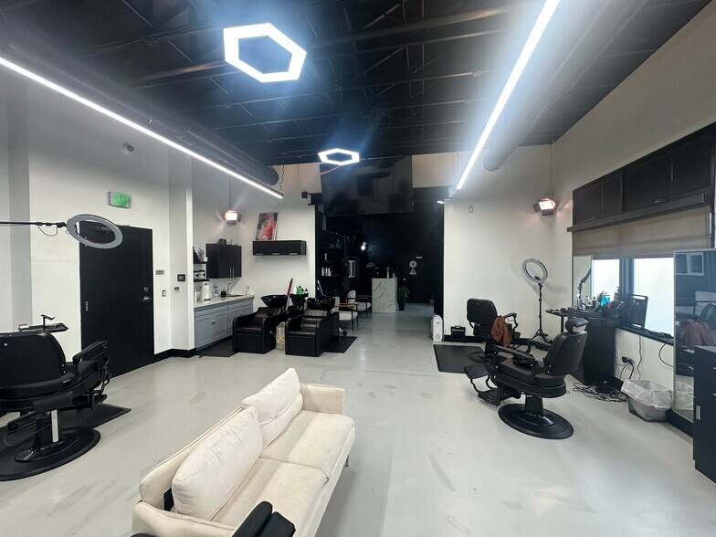 More Photos Of 27 Devine St, San Jose Storefront Retail Office For Sale