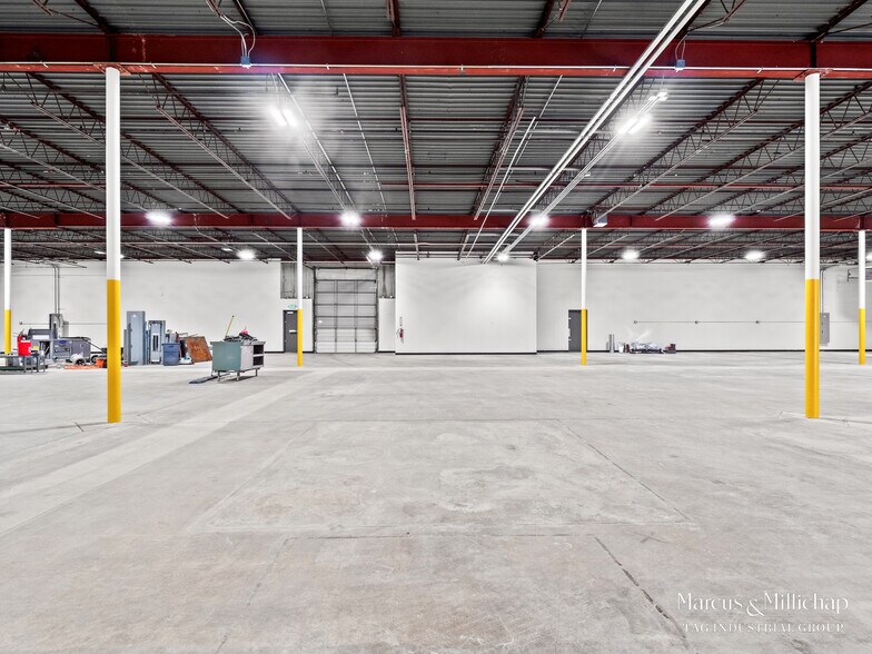 Primary Photo Of 4825 Oakland St, Denver Manufacturing For Lease