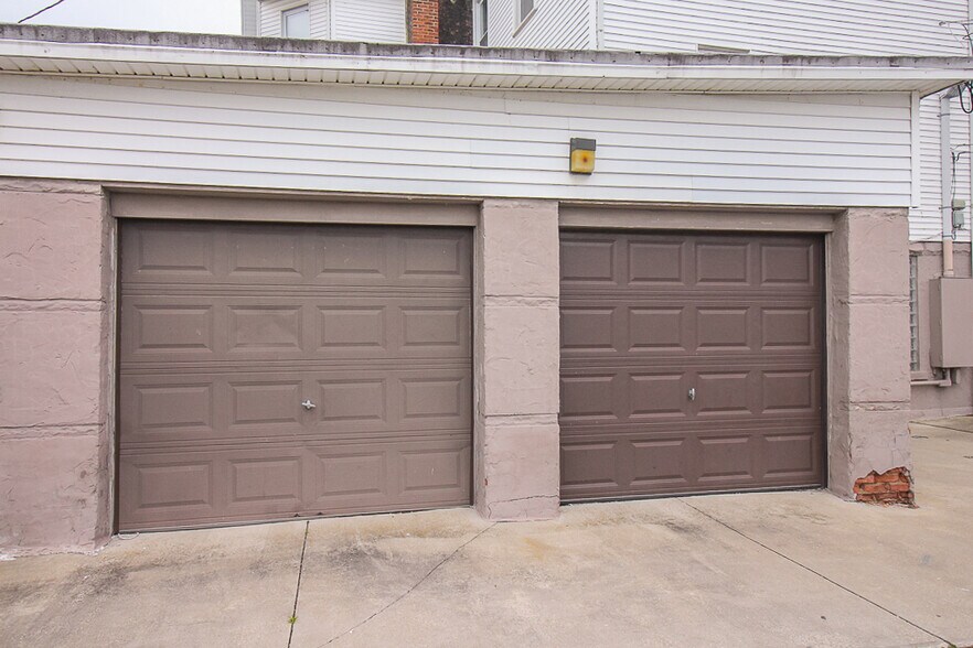 More Photos Of 3634 Bosworth Rd, Cleveland Apartments For Sale